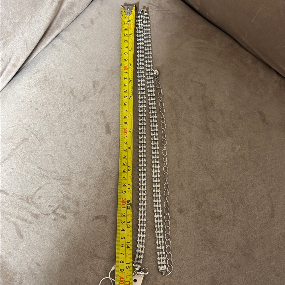 New Silver Rhinestone Chain Belt Small - Picture 6 of 7